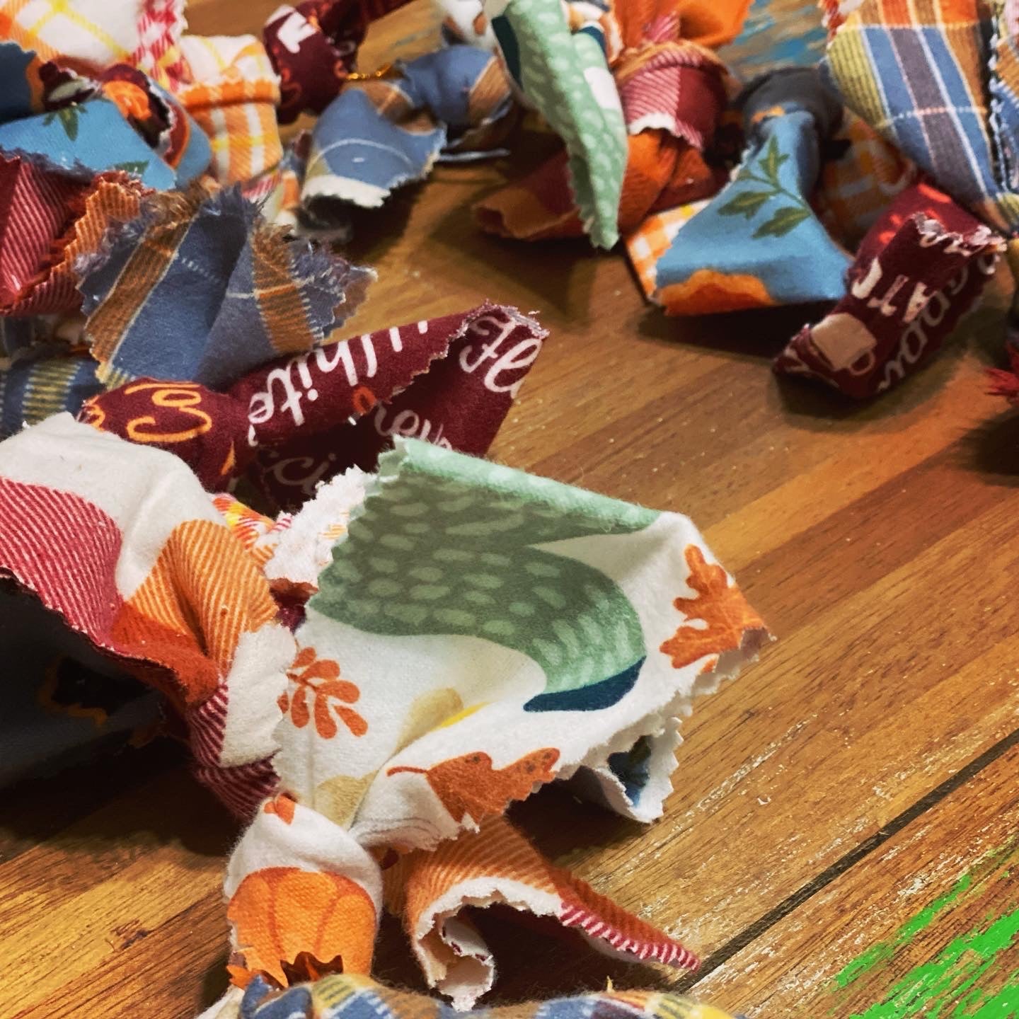 Pumpkins & Plaid Fleece Bow tie Garland