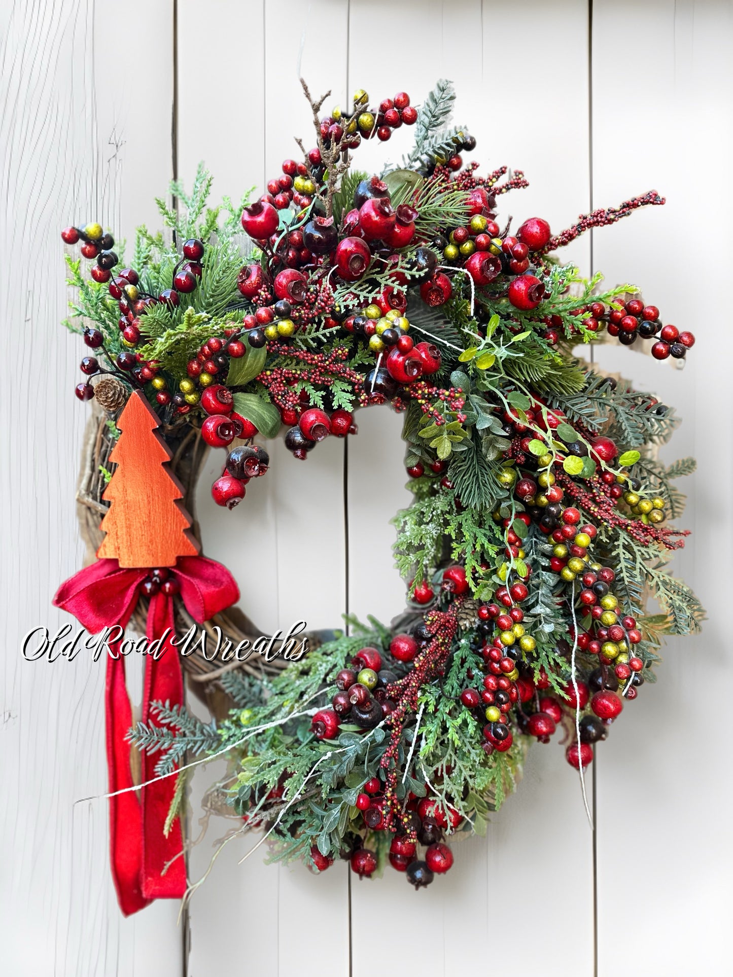 Very Berry Winter Wreath, Joy