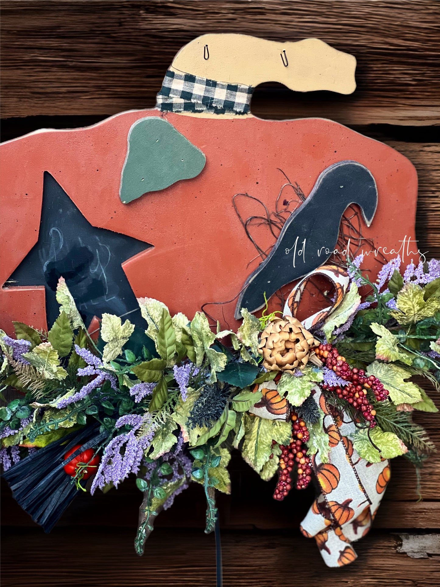 Wooden Pumpkin Door Hanger, Carrion