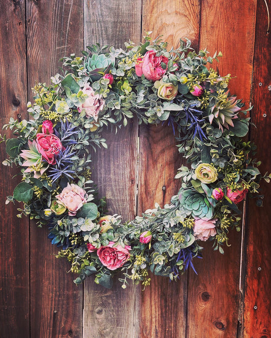 Succulents & Floral Wreath, Echeveria￼