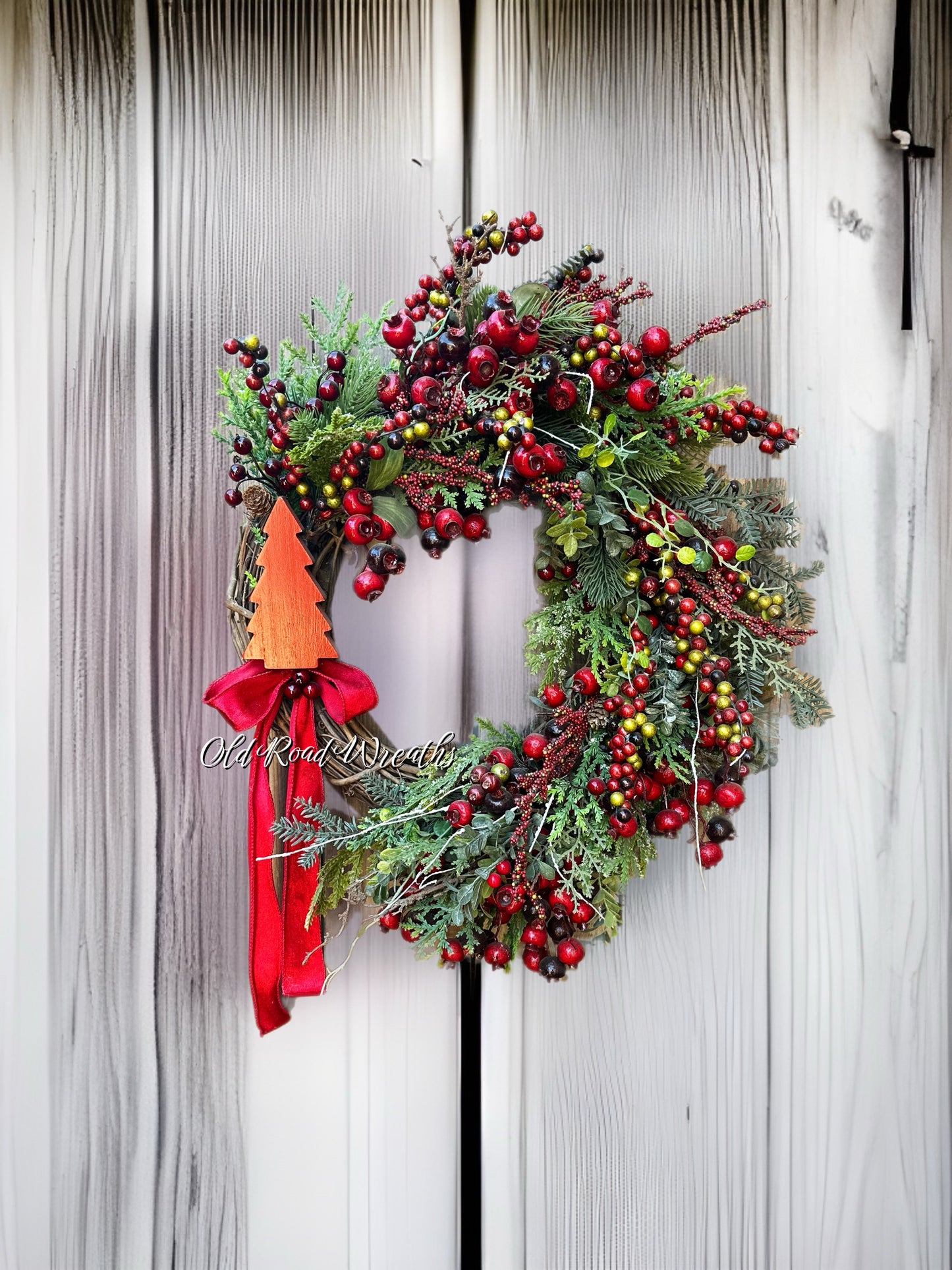 Very Berry Winter Wreath, Joy